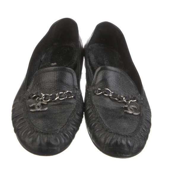 CHANEL 2018 CC Logo Loafers Size 38.5 - Picture 1 of 10